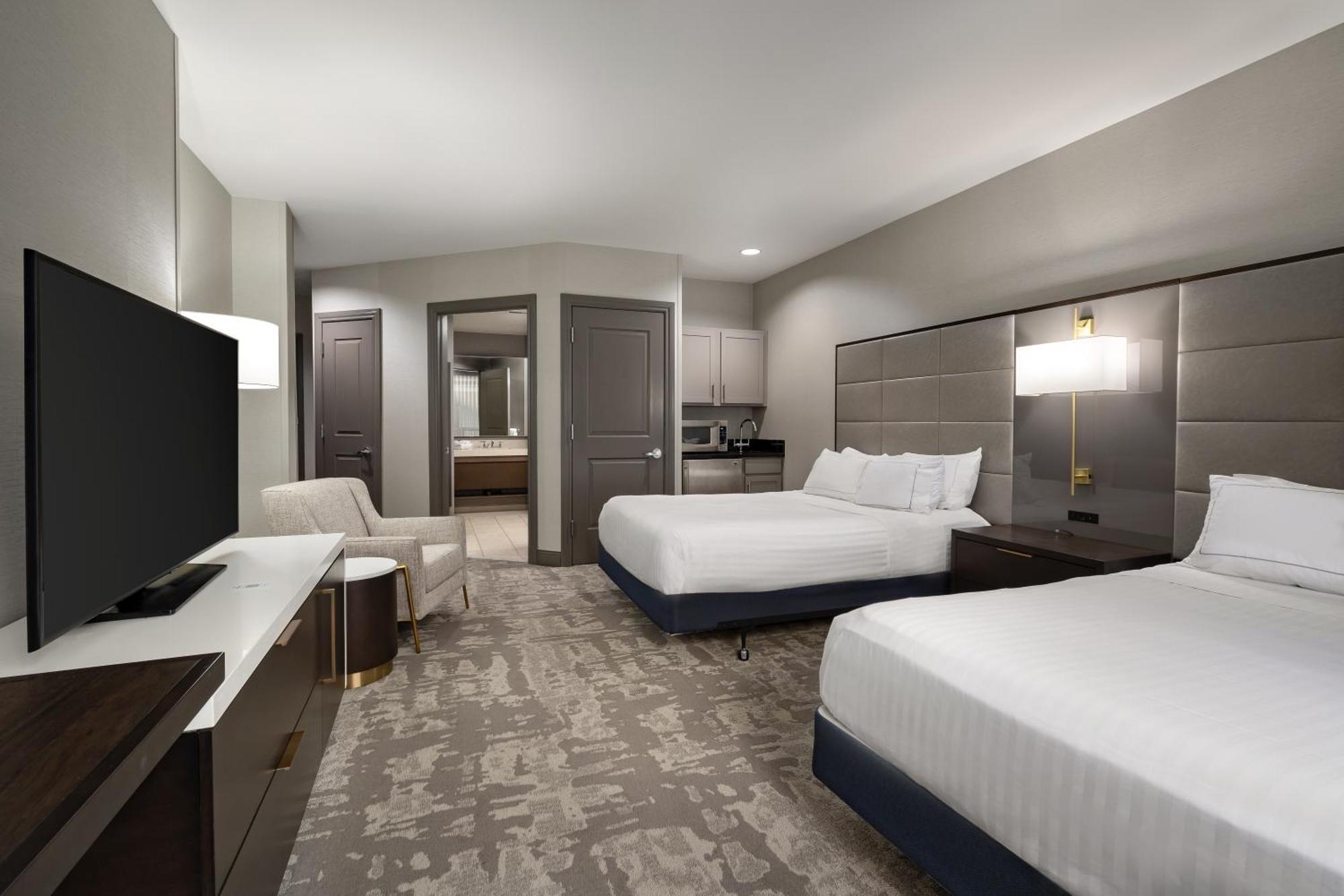 ฮิลตัน พรอเมนาด แอท แบรนสัน แลนดิ้ง โฮเต็ล Hotel ภายนอก รูปภาพ