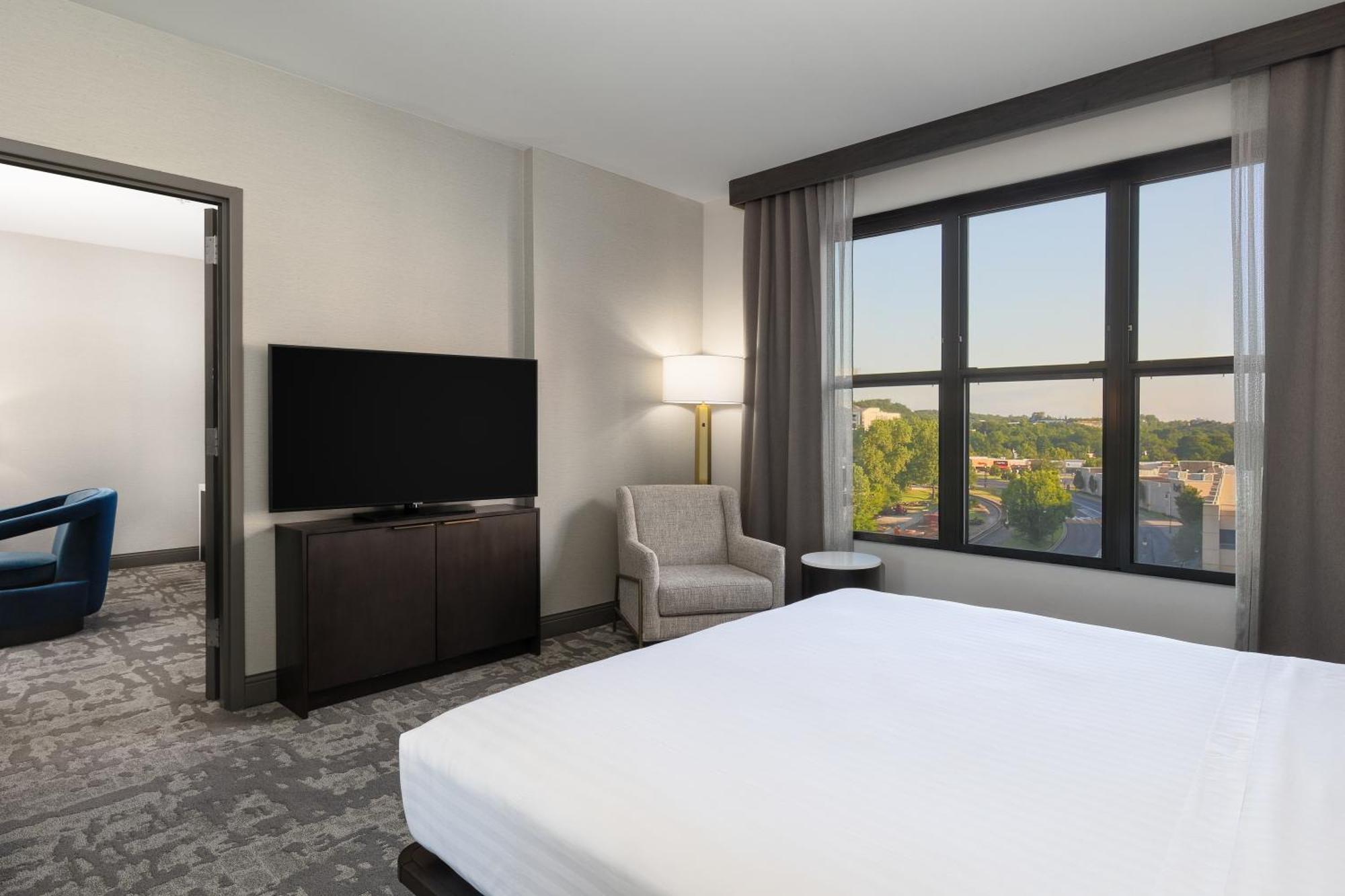 ฮิลตัน พรอเมนาด แอท แบรนสัน แลนดิ้ง โฮเต็ล Hotel ภายนอก รูปภาพ