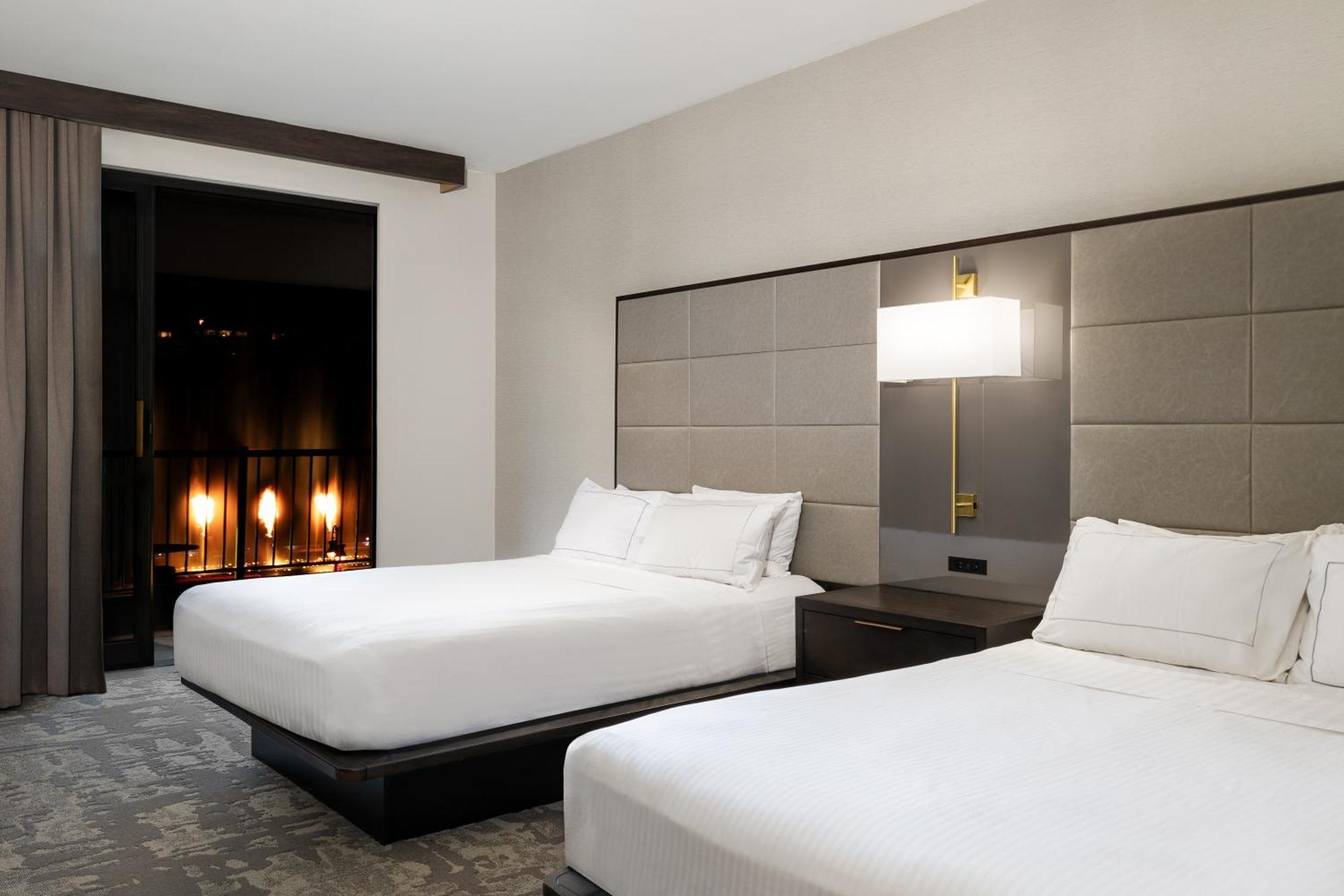 ฮิลตัน พรอเมนาด แอท แบรนสัน แลนดิ้ง โฮเต็ล Hotel ภายนอก รูปภาพ