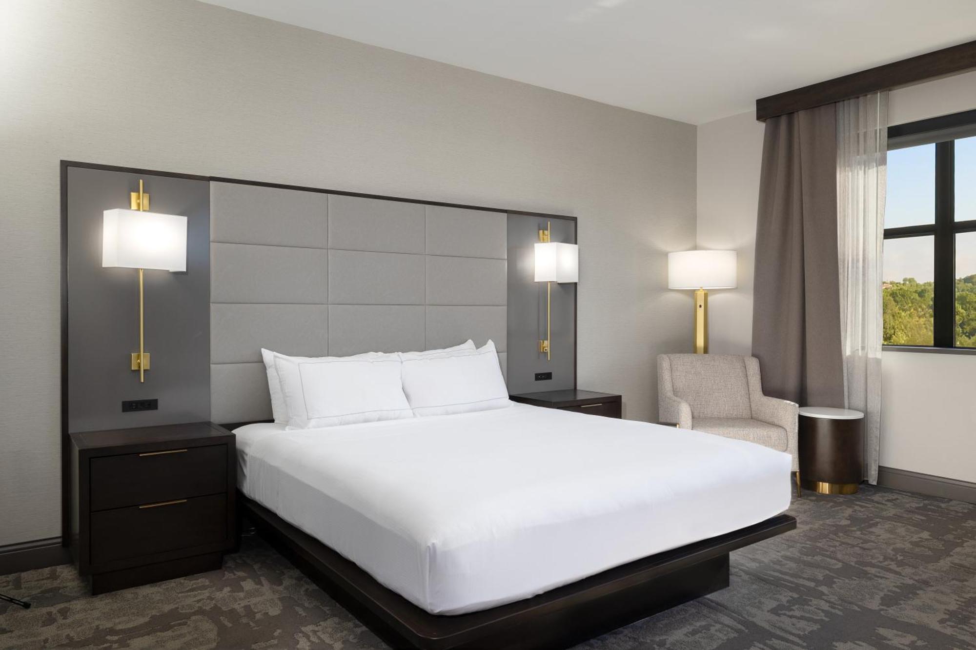 ฮิลตัน พรอเมนาด แอท แบรนสัน แลนดิ้ง โฮเต็ล Hotel ภายนอก รูปภาพ